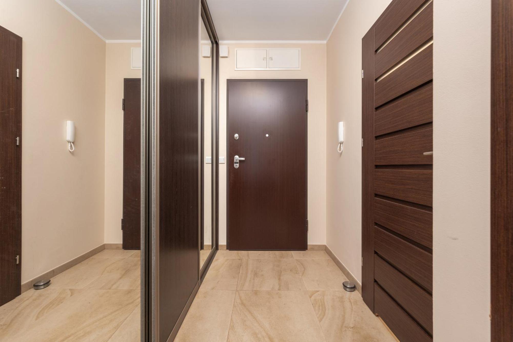 Comfortable Apartment Krakowska Wroclaw With Free Parking By Noclegi Renters Exterior foto