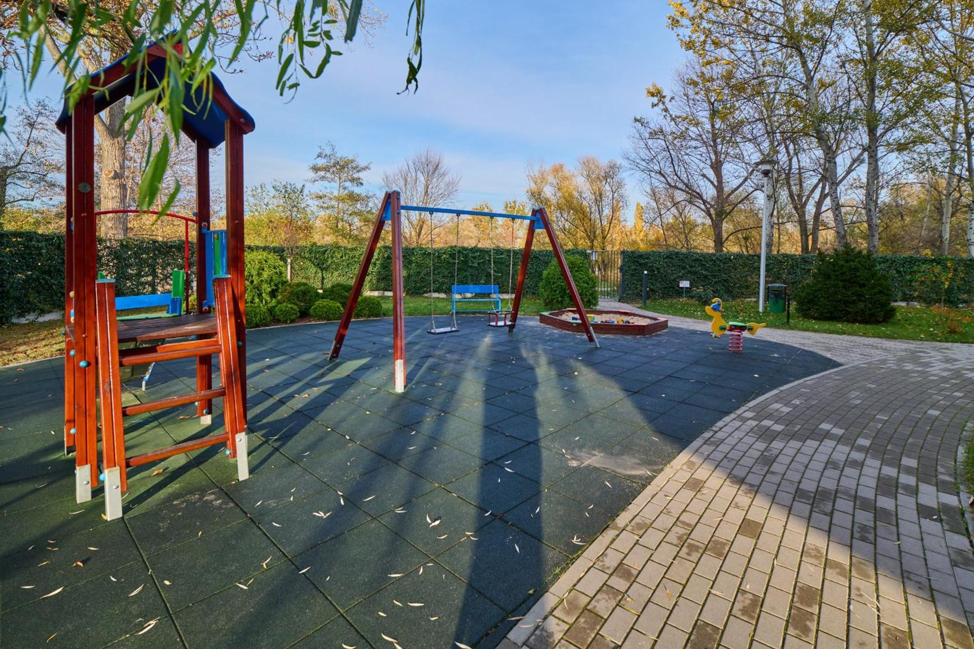 Comfortable Apartment Krakowska Wroclaw With Free Parking By Noclegi Renters Exterior foto